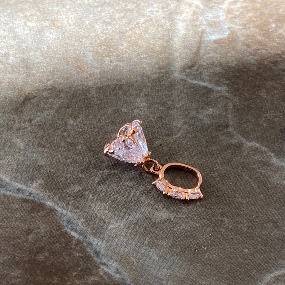 🌸 Vintage custom made 10k gold tiny tulip charm estate jewelry cute kawaii ooak - Picture 6 of 10